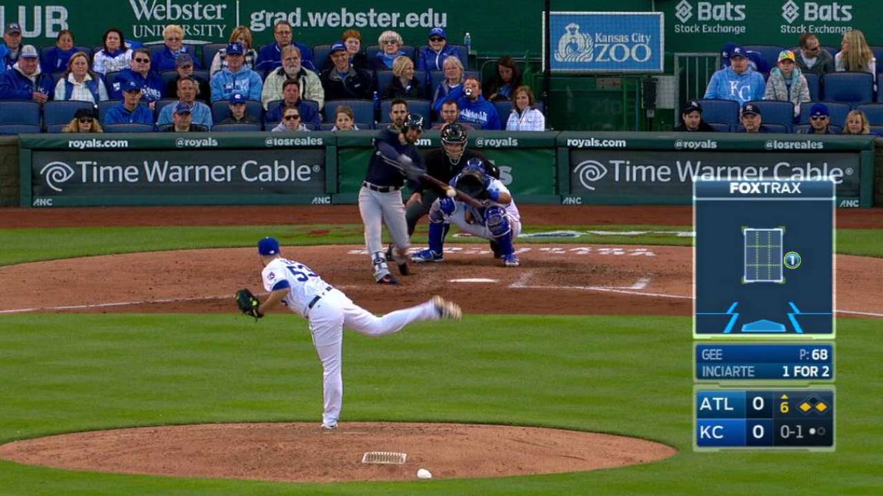 Bravos blanquean a Reales con joya de Foltynewicz