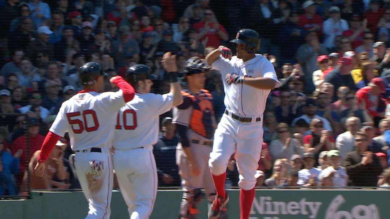 Bogaerts' three-run shot