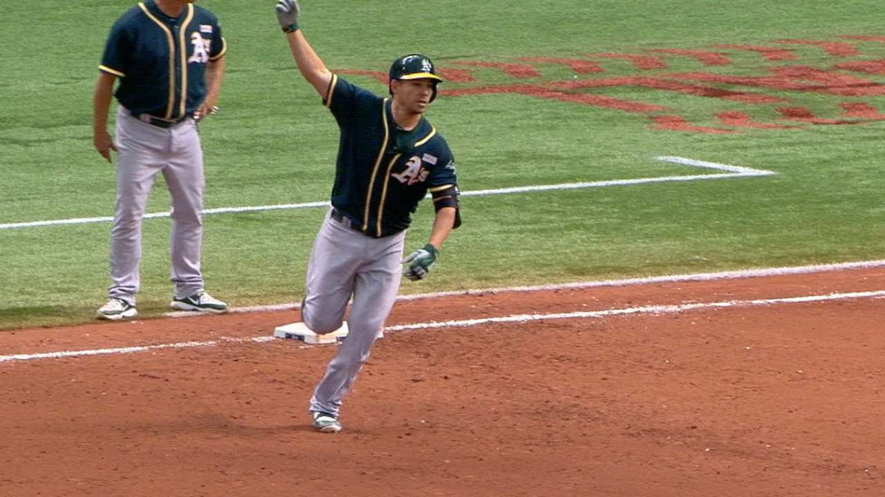 Valencia pega 3 HR para impulsar a Atléticos vs. Rays