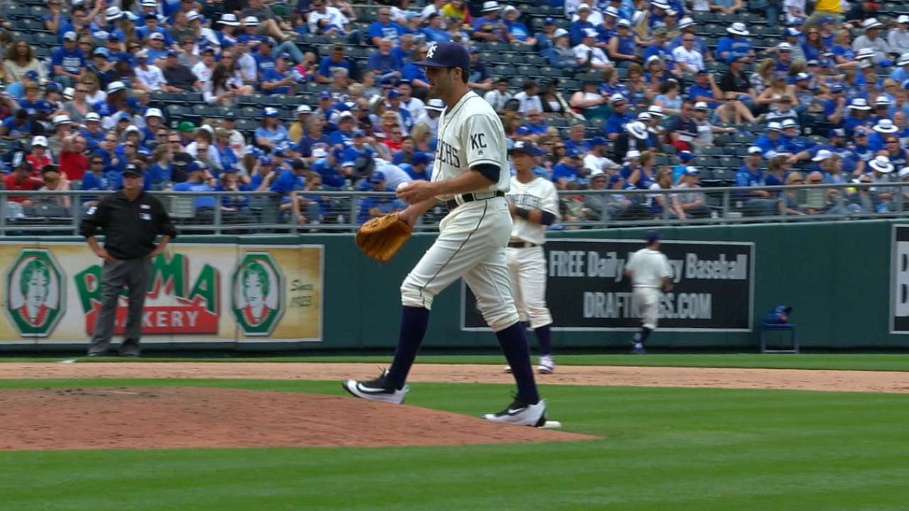Alexander gives Royals 3 key innings of relief