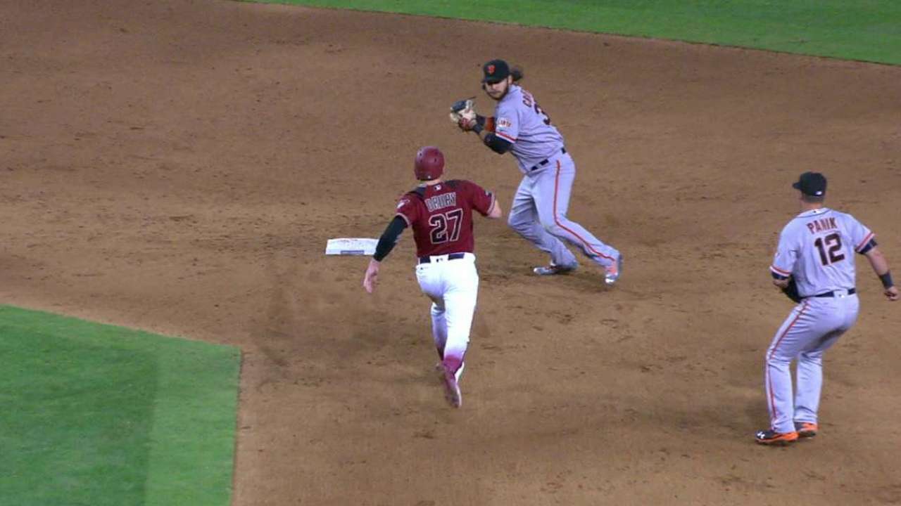 Dramatic game-ending review goes Giants' way