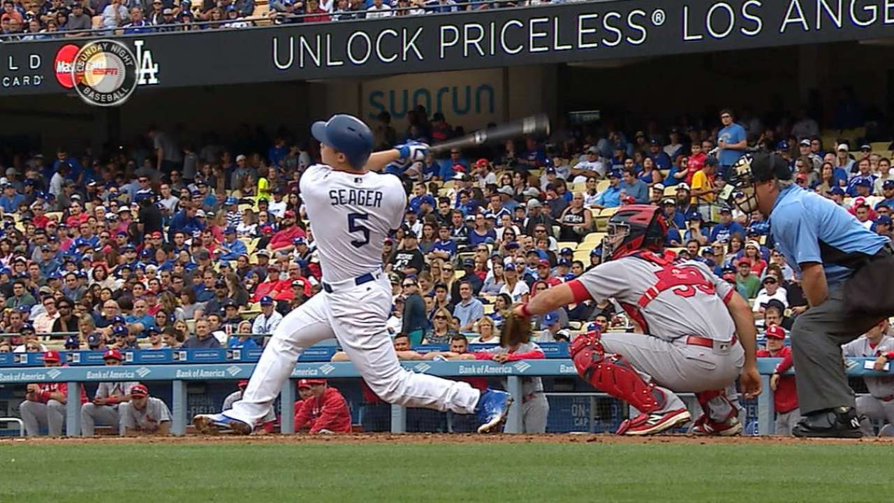 Evolving Seager has first two-homer game