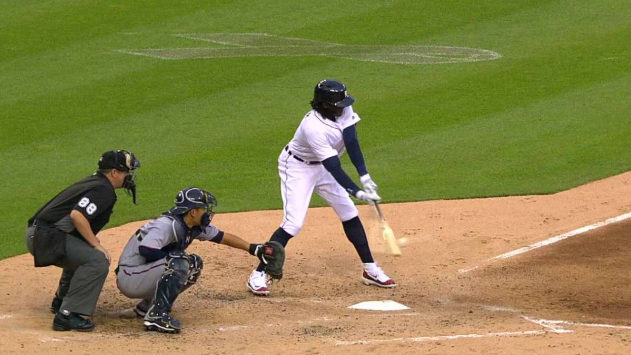Maybin's first hit of 2016