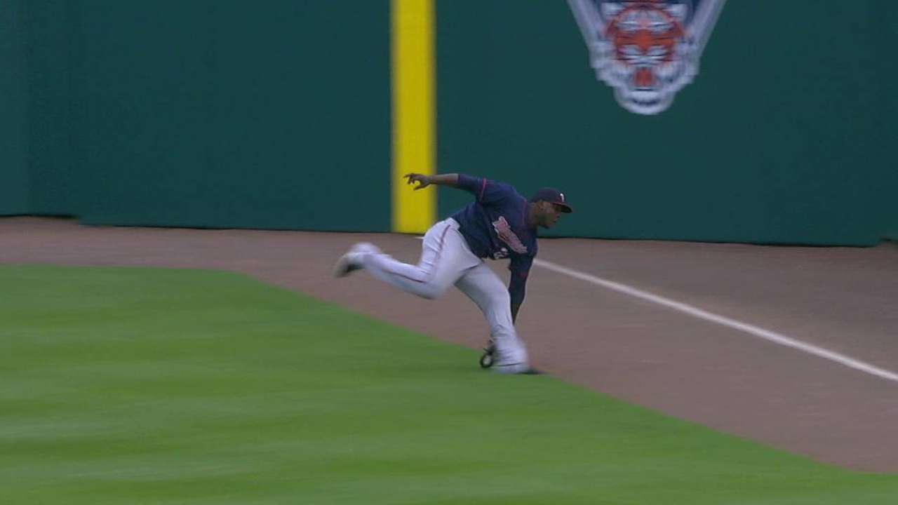 Sano's shoestring catch