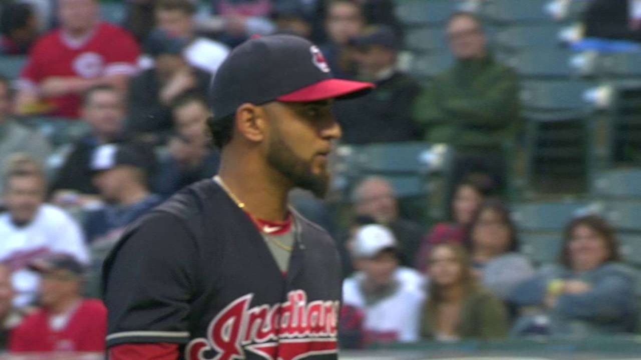 Salazar retires 15th straight
