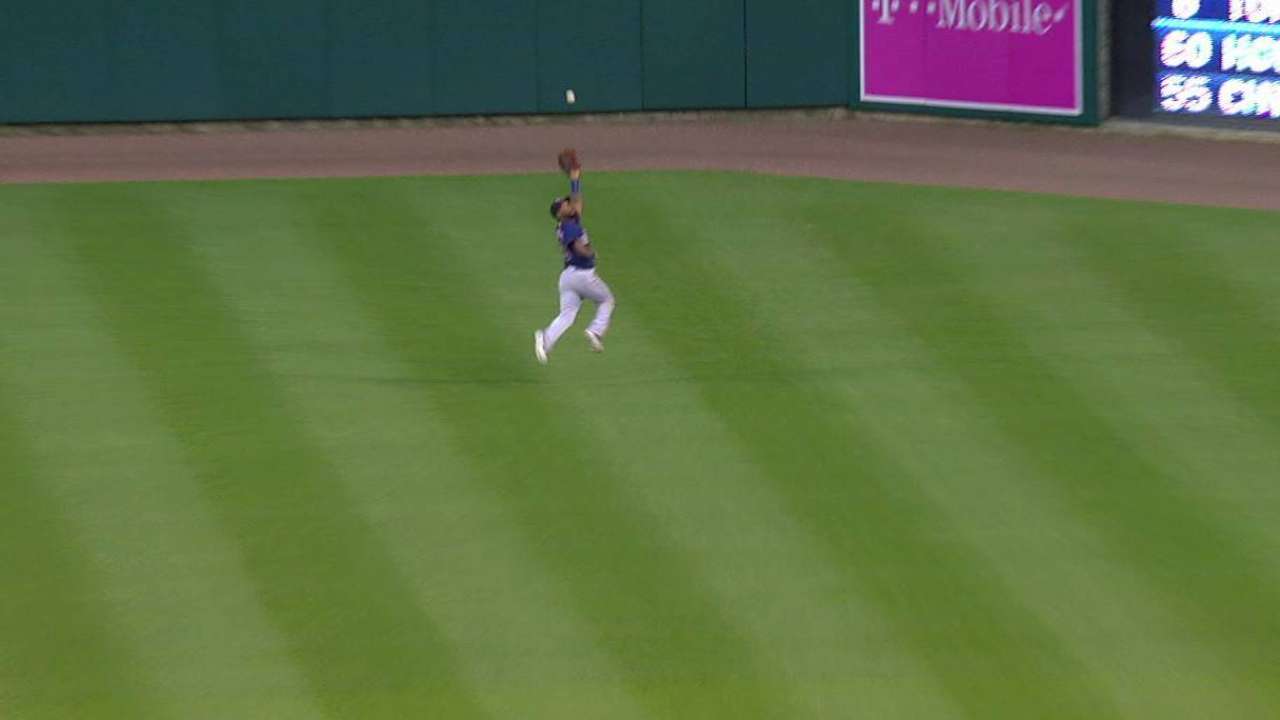Santana's great running catch