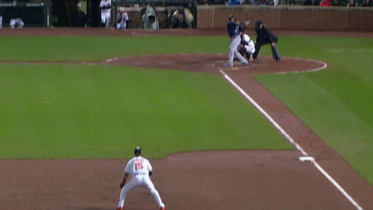 Cruz's two-run shot