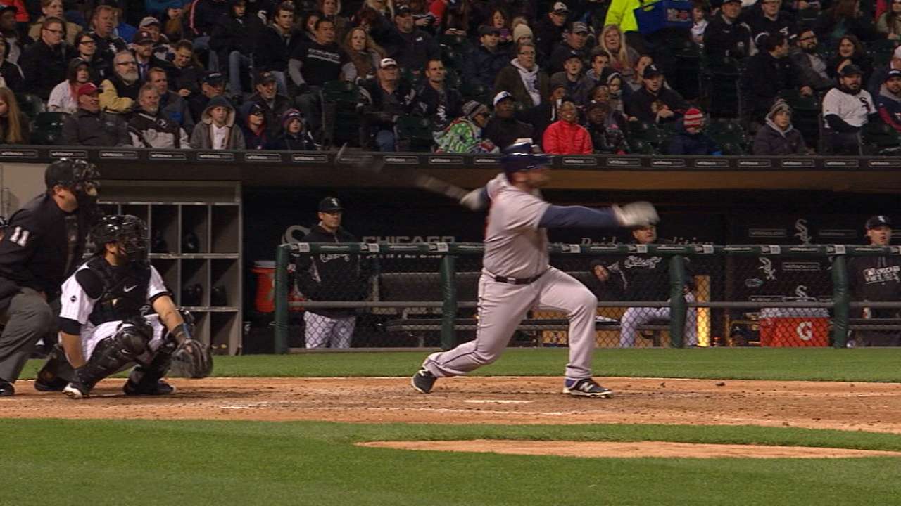 White belts two solo homers