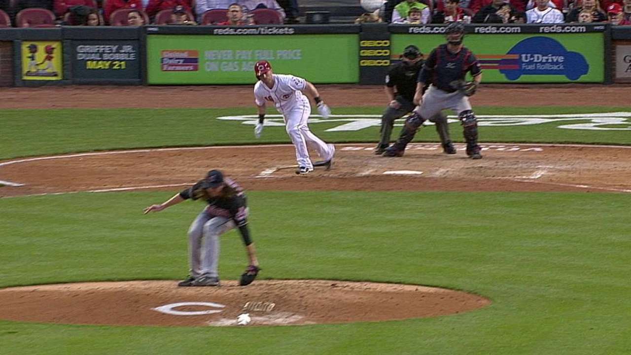Clevinger's behind-the-back play