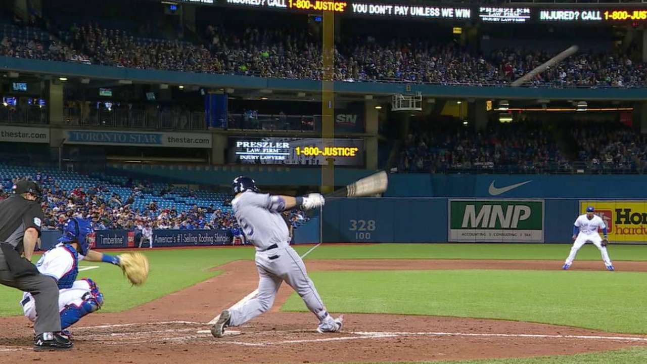 Kiermaier hits home run to right