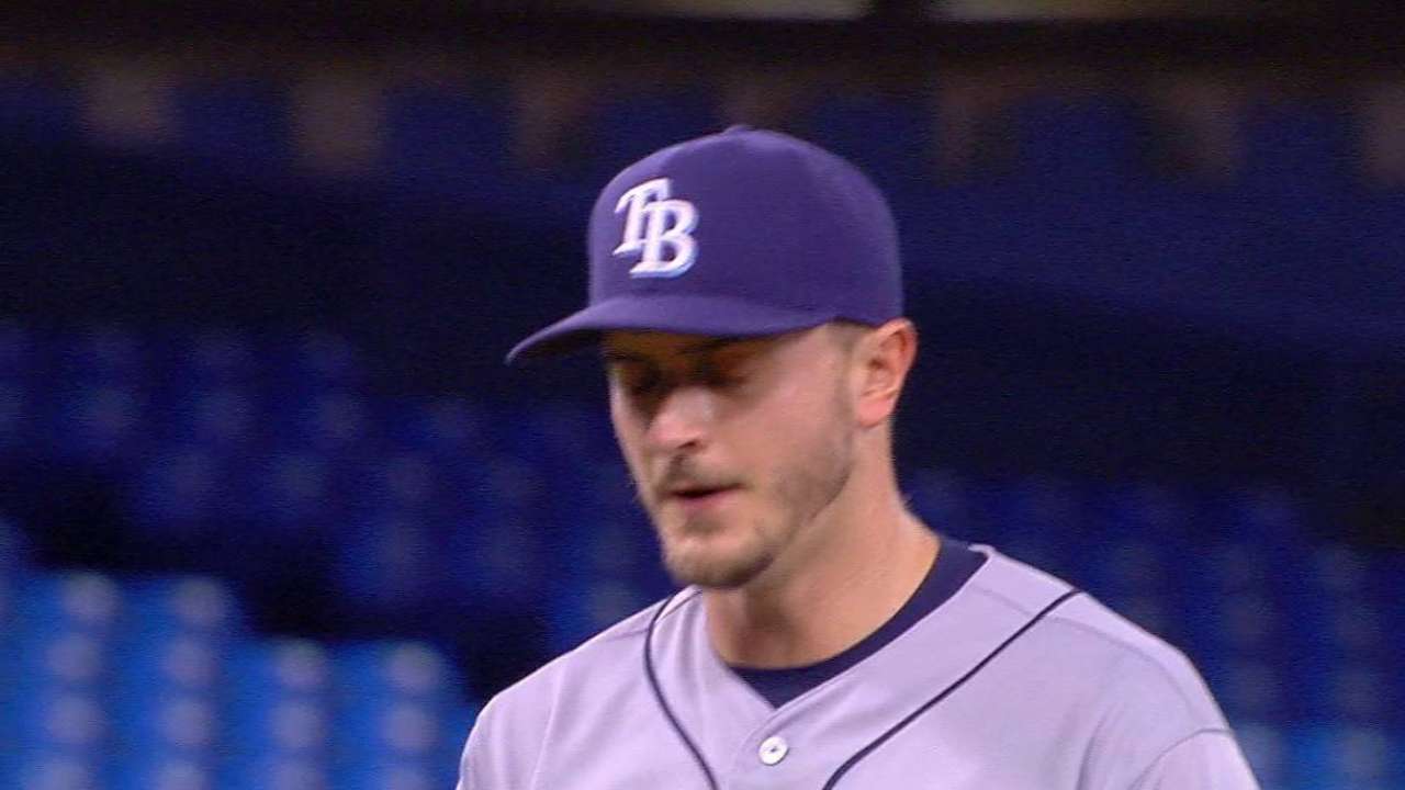 Odorizzi escapes a jam