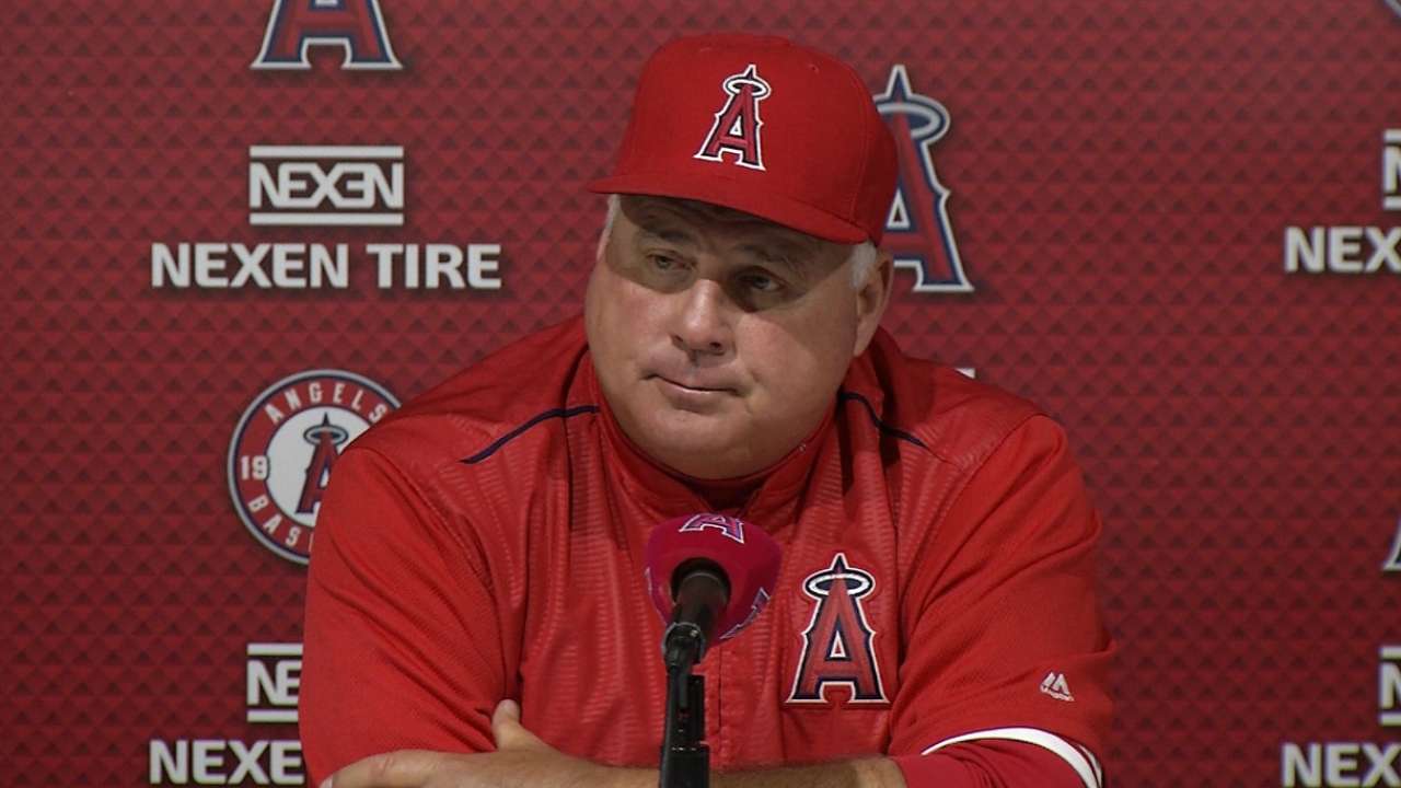 Trout, bullpen power Angels past Dodgers