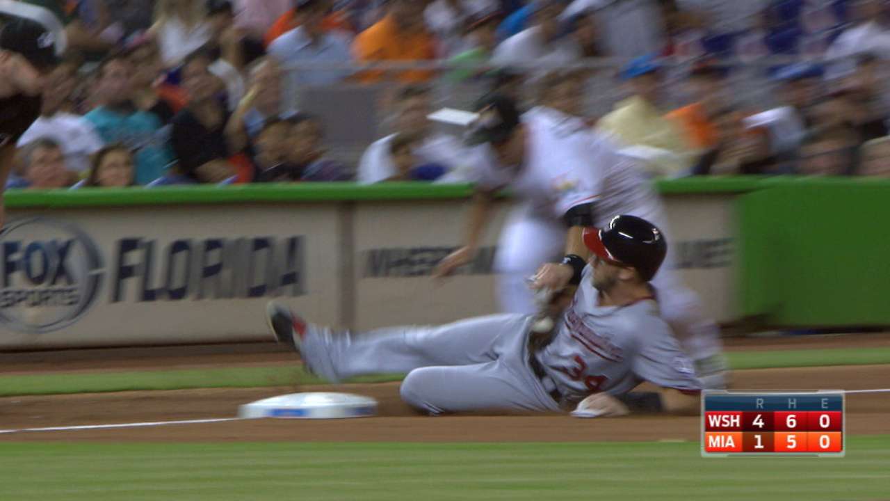 Hechavarria nabs Harper at third