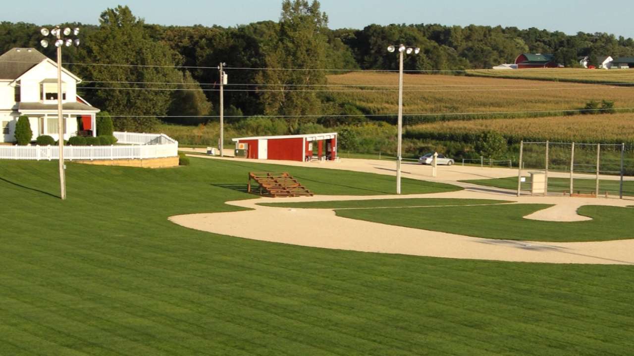 Manfred to reveal Hall tour at 'Field of Dreams'