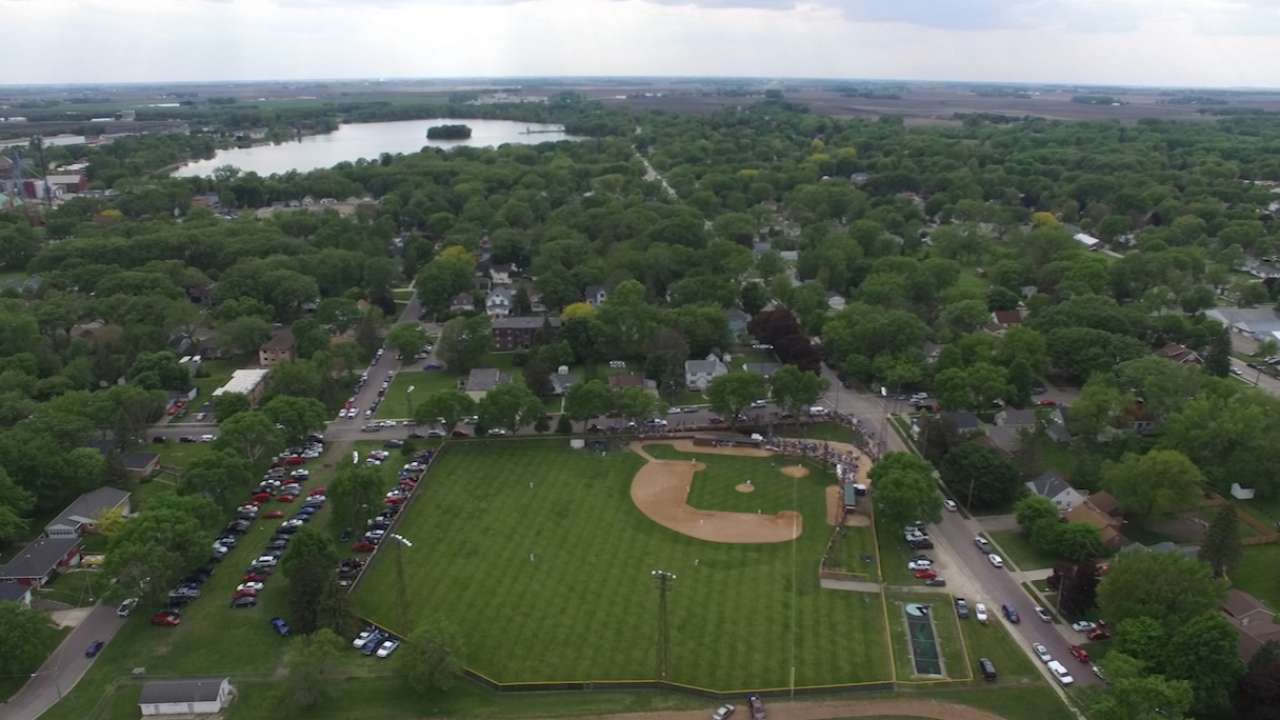 Minnesota kids excited to Play Ball with Twins