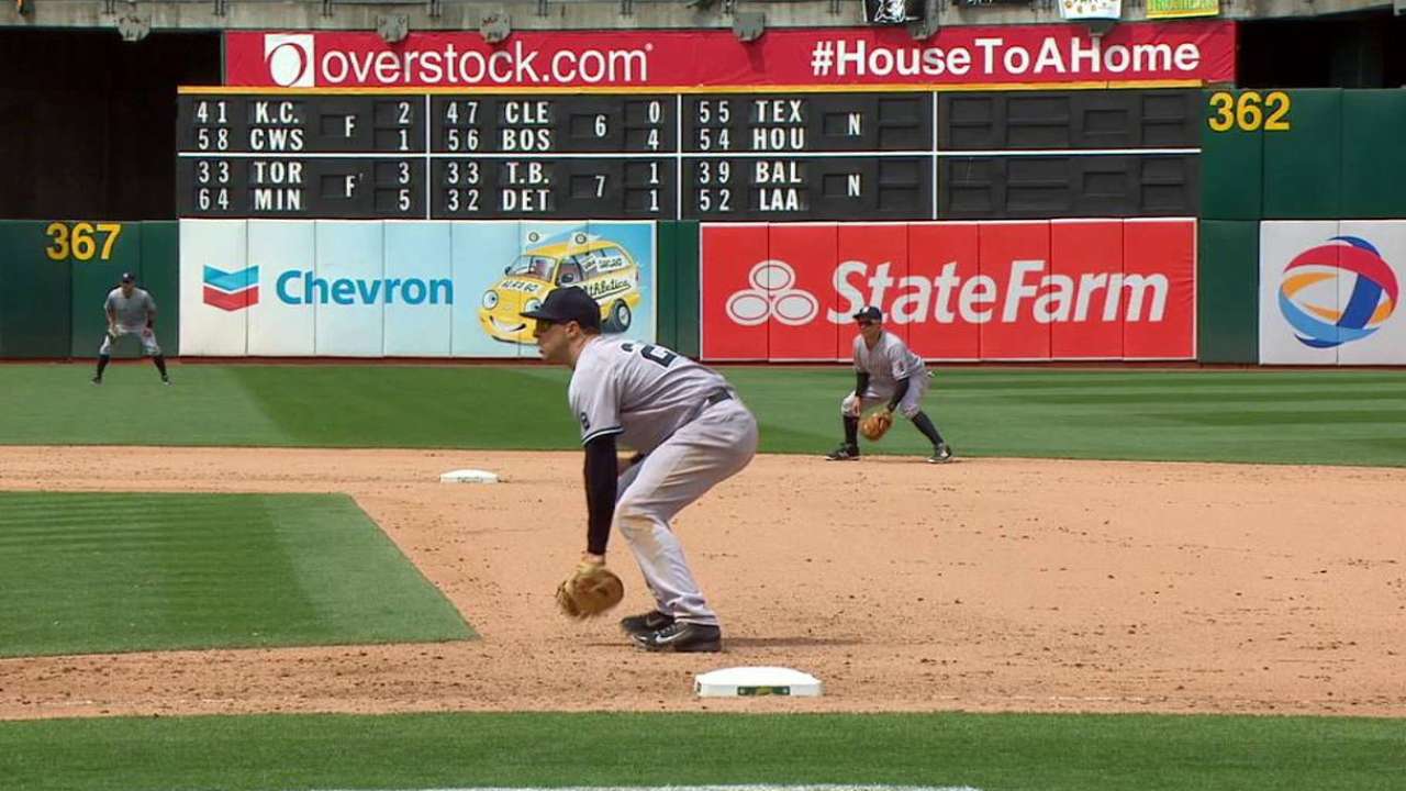 Teixeira opts for treatment instead of surgery