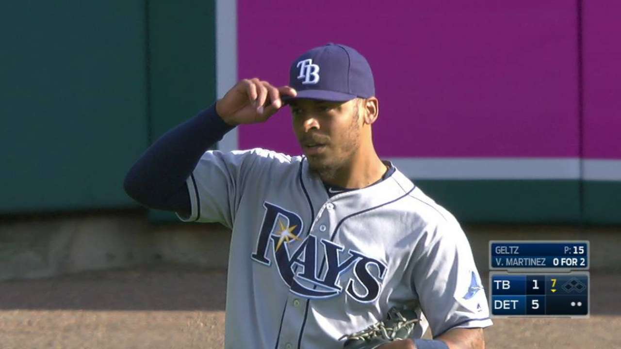 Jennings tracks down fly ball