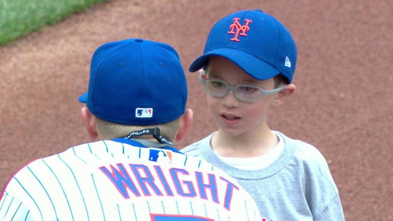 Mets share diamond with kids for Play Ball