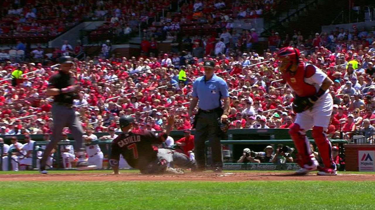 Tomas' RBI single