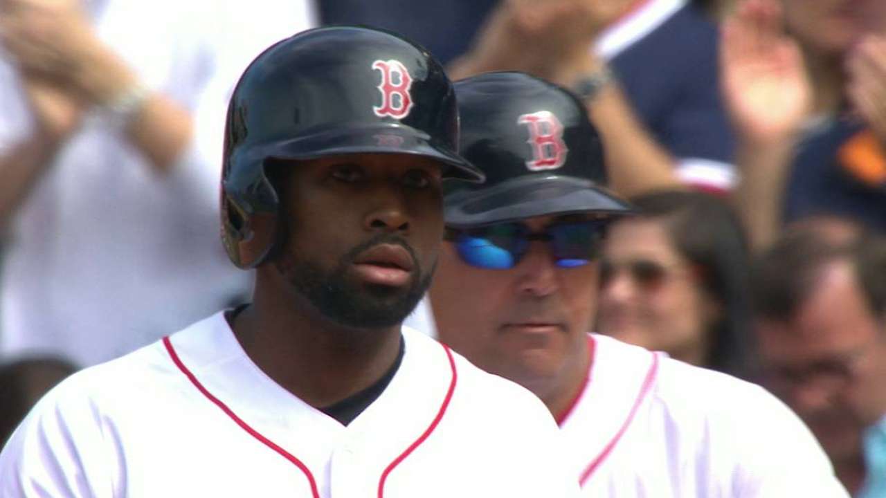 Bradley Jr. extends hit streak