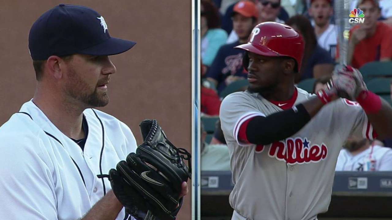 Herrera wins 14-pitch battle