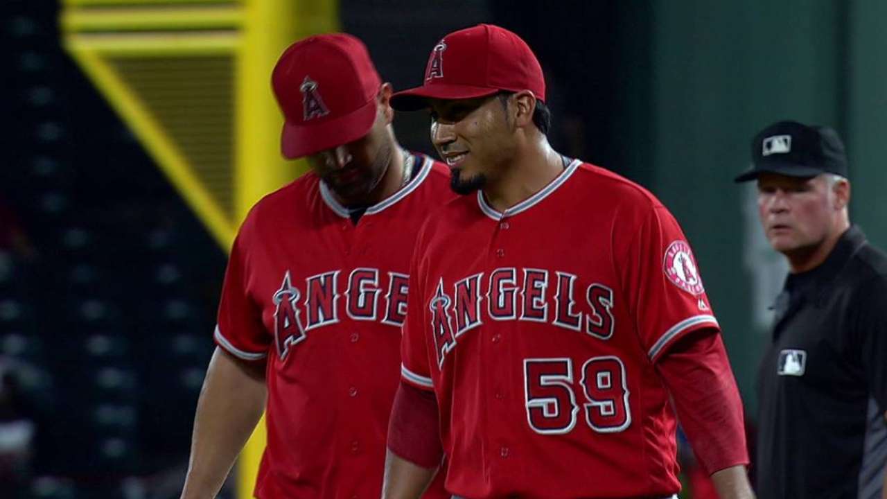Salas' escape with bases loaded
