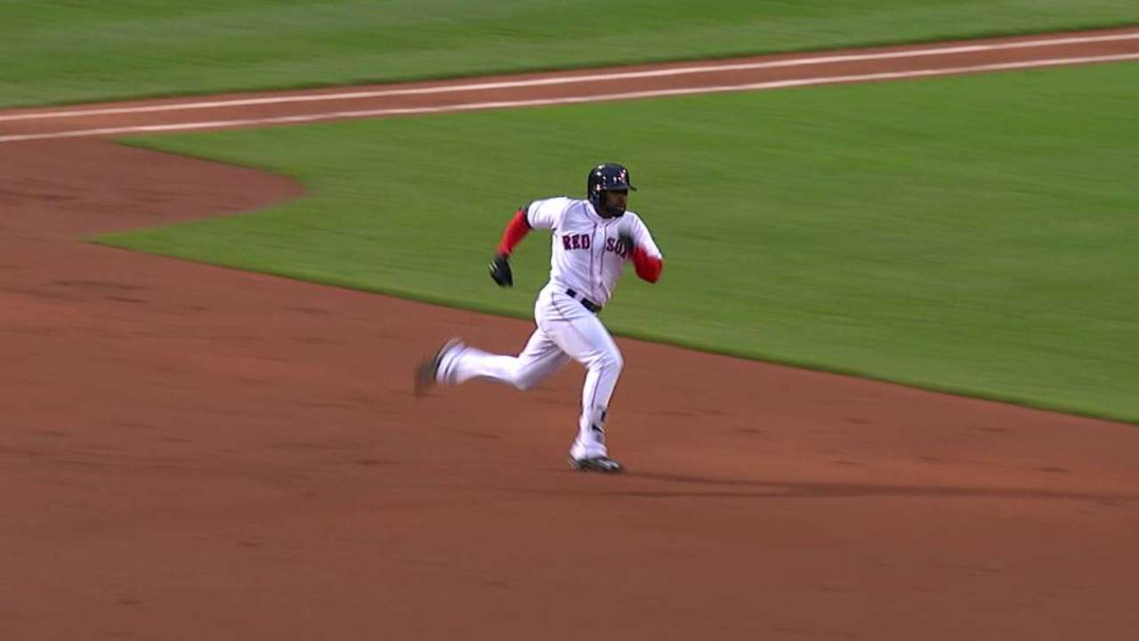 Bradley Jr. extends streak