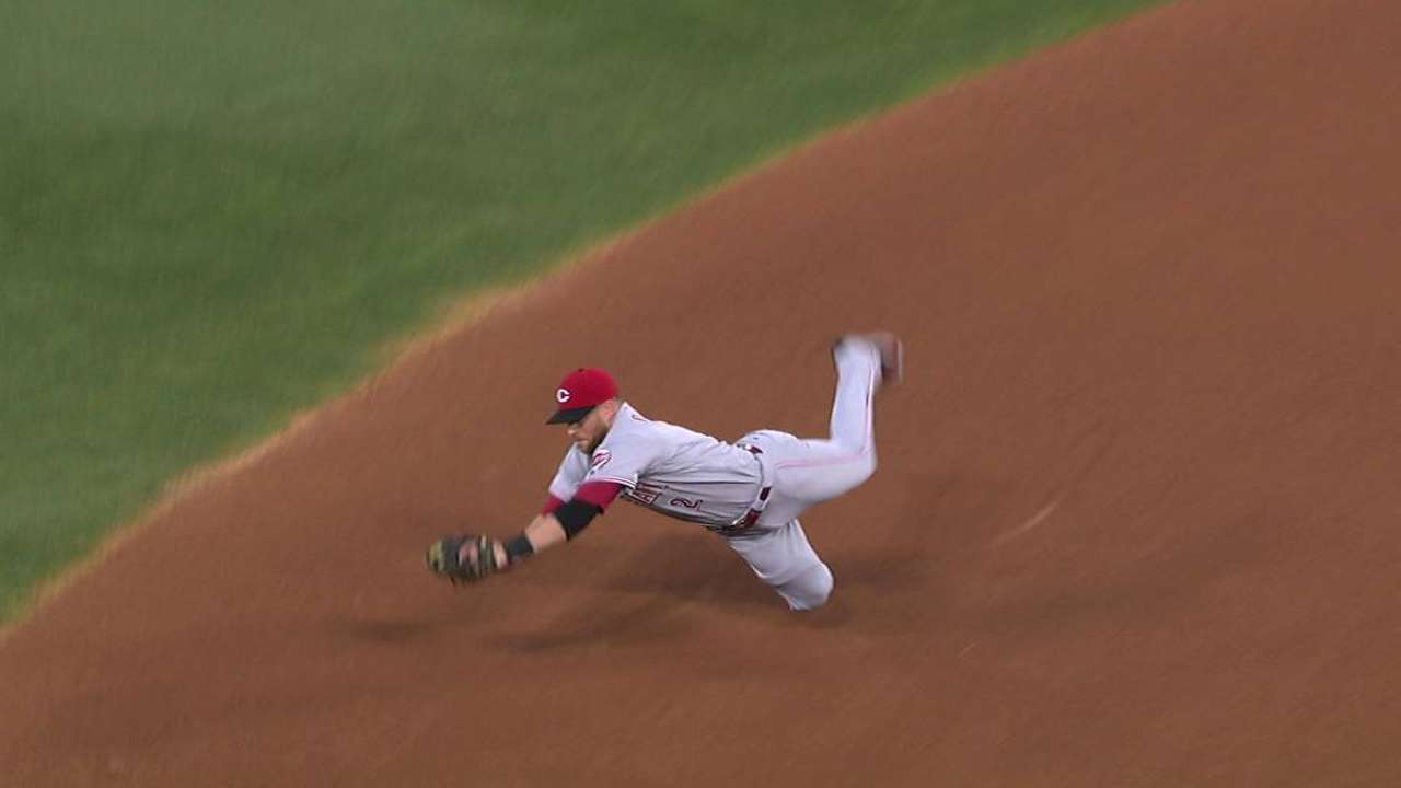 Cozart isn't letting repaired knee get in his way
