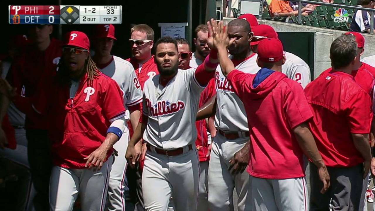 Aggressive Blanco steals home for Phillies