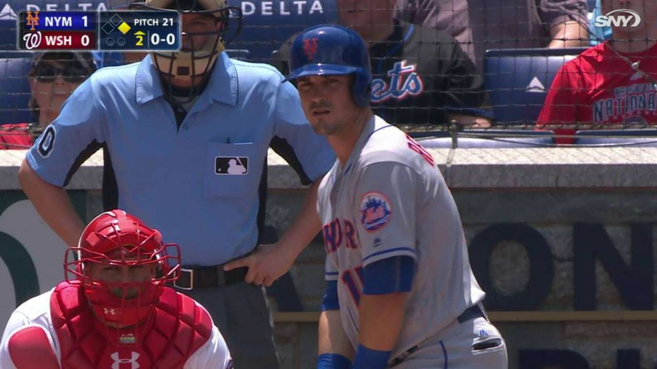 Asdrubal expected to be OK after back spasms