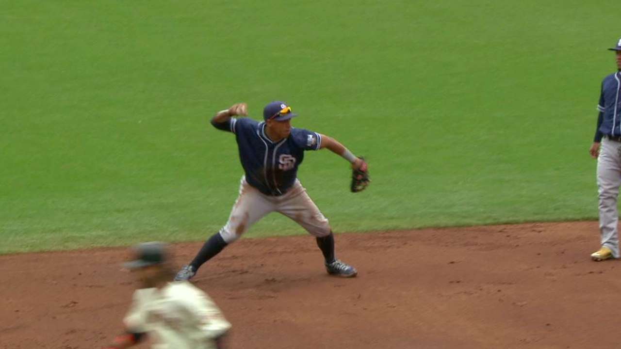 Solarte's diving stop