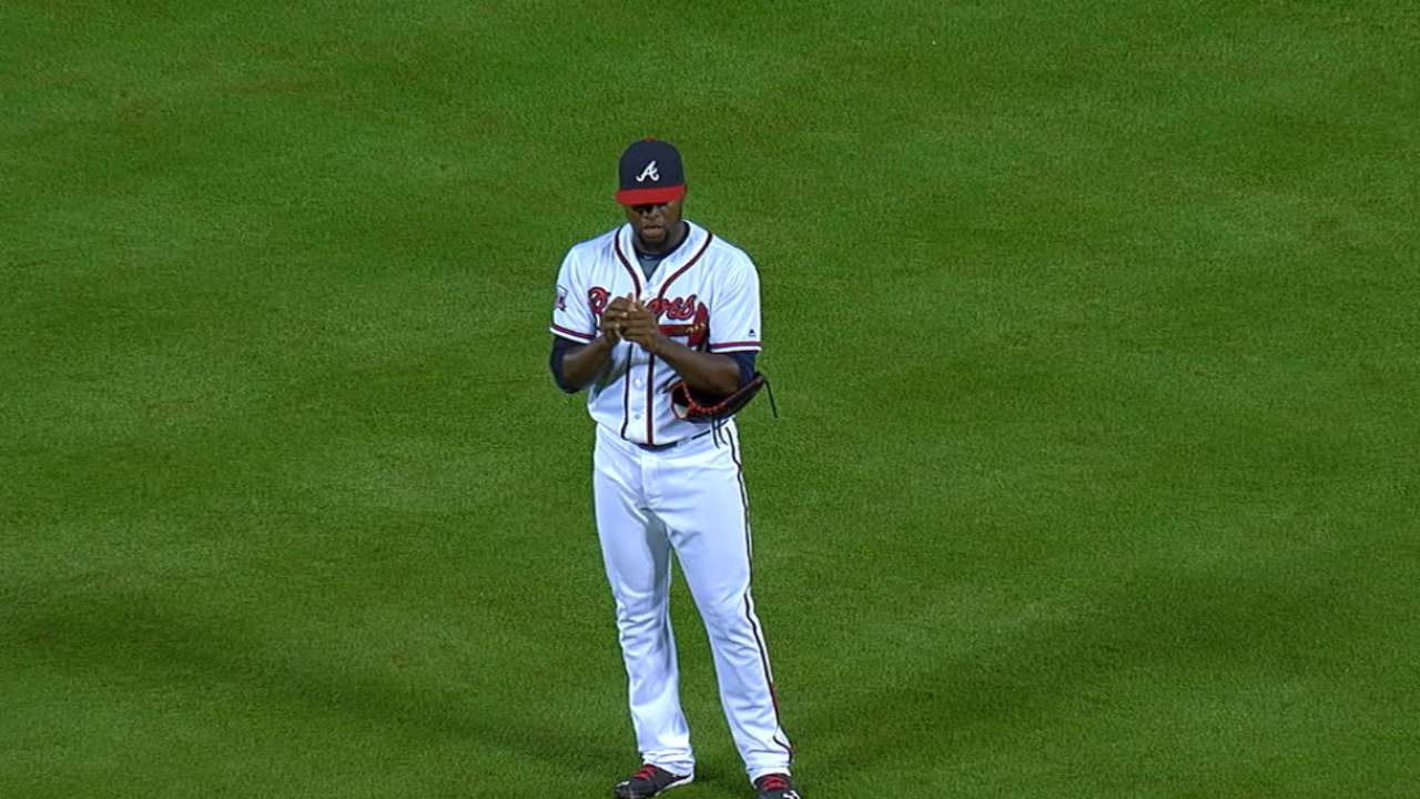 Vizcaino strikes out the side