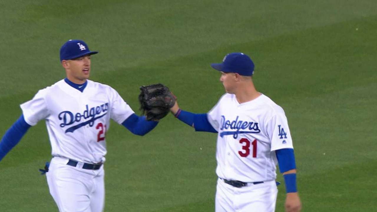 Jansen earns the save