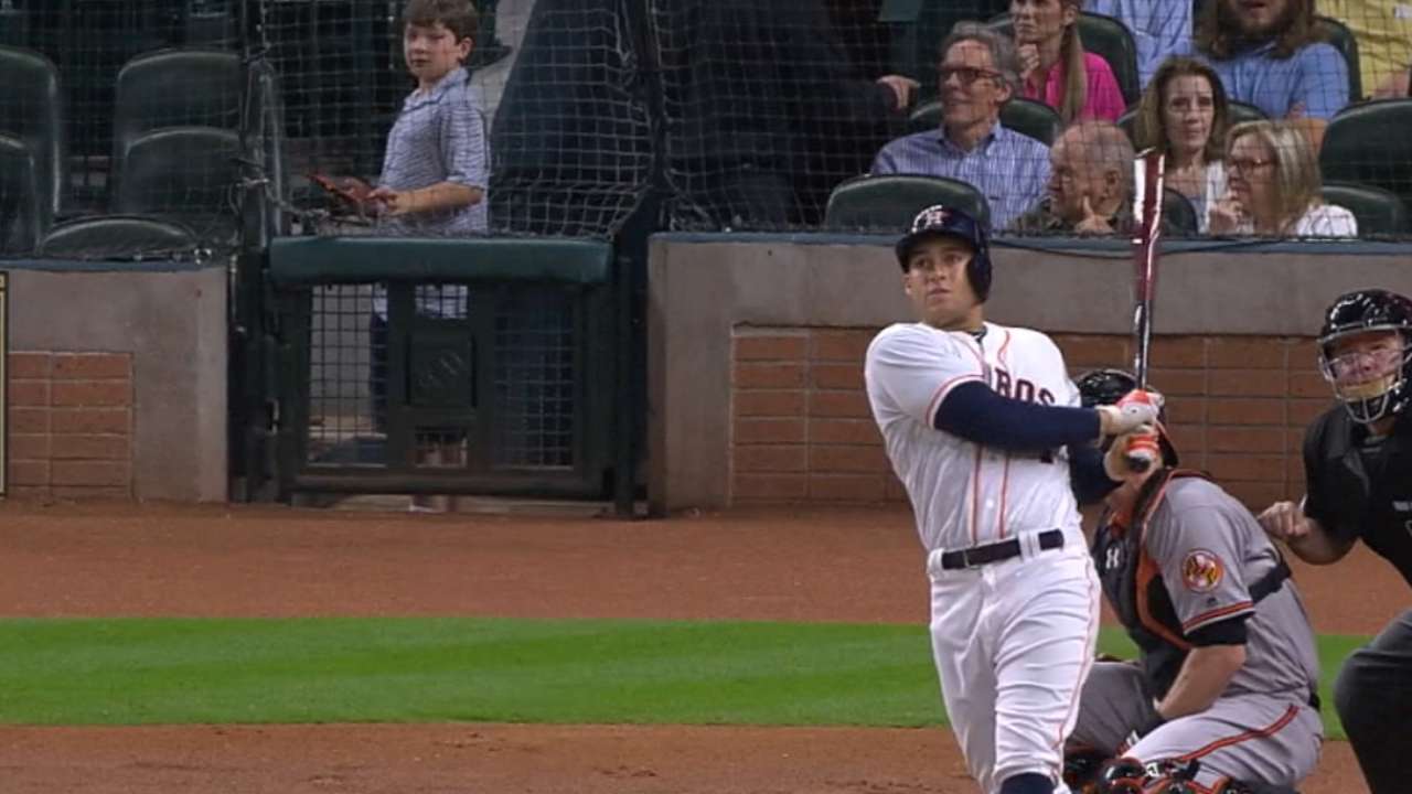 Power plays: Homers, K's lead Astros to sweep