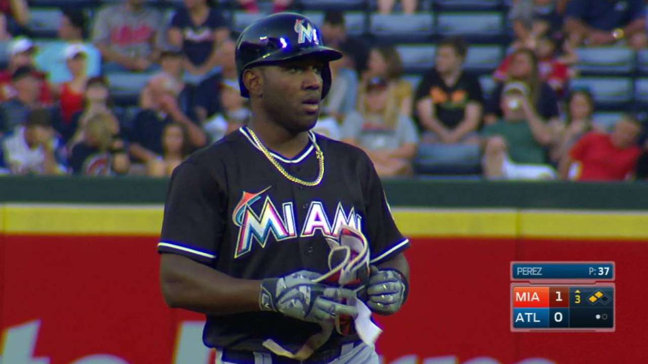 Ozuna beating shift during on-base streak