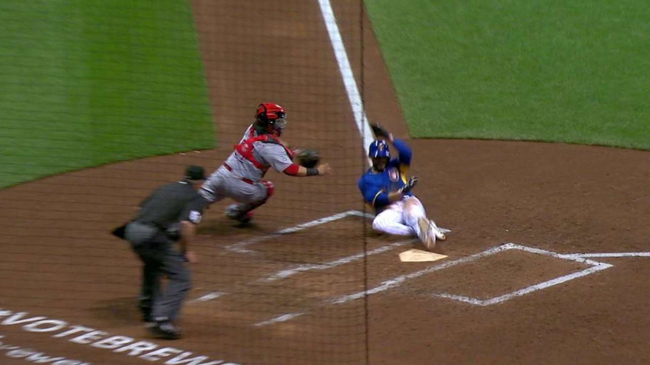 Perez' RBI single