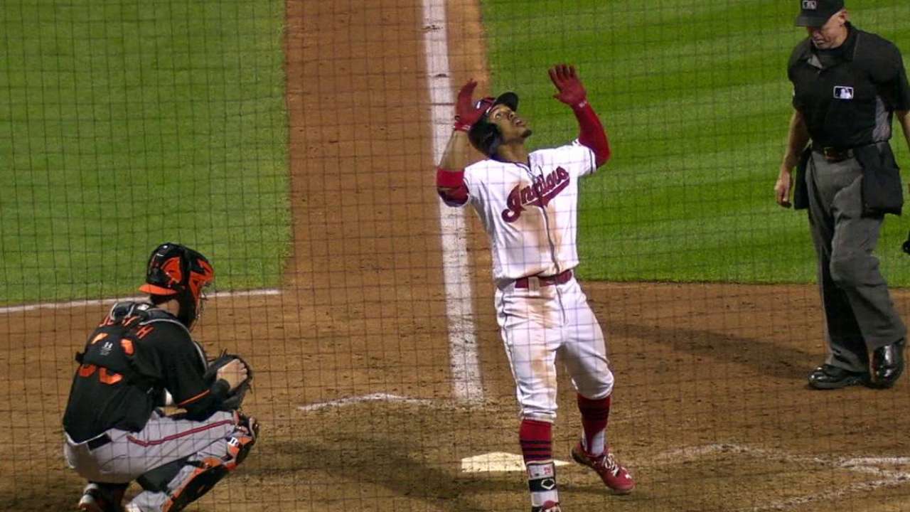 Lindor's solo homer