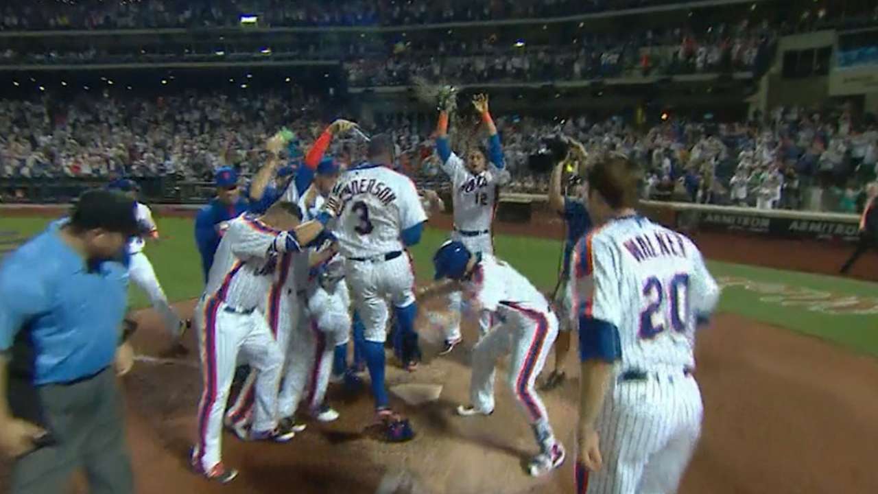 Granderson's walk-off home run