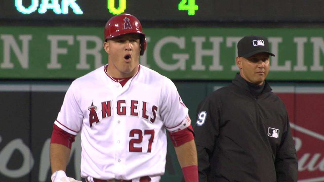 Trout's bases-clearing double