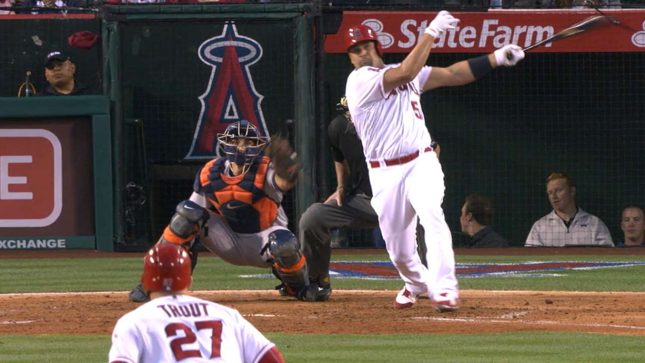 Shoemaker stymies Astros as Pujols hits 570th