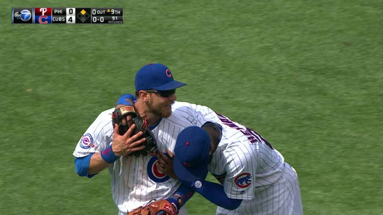 Zobrist, Heyward hug it out