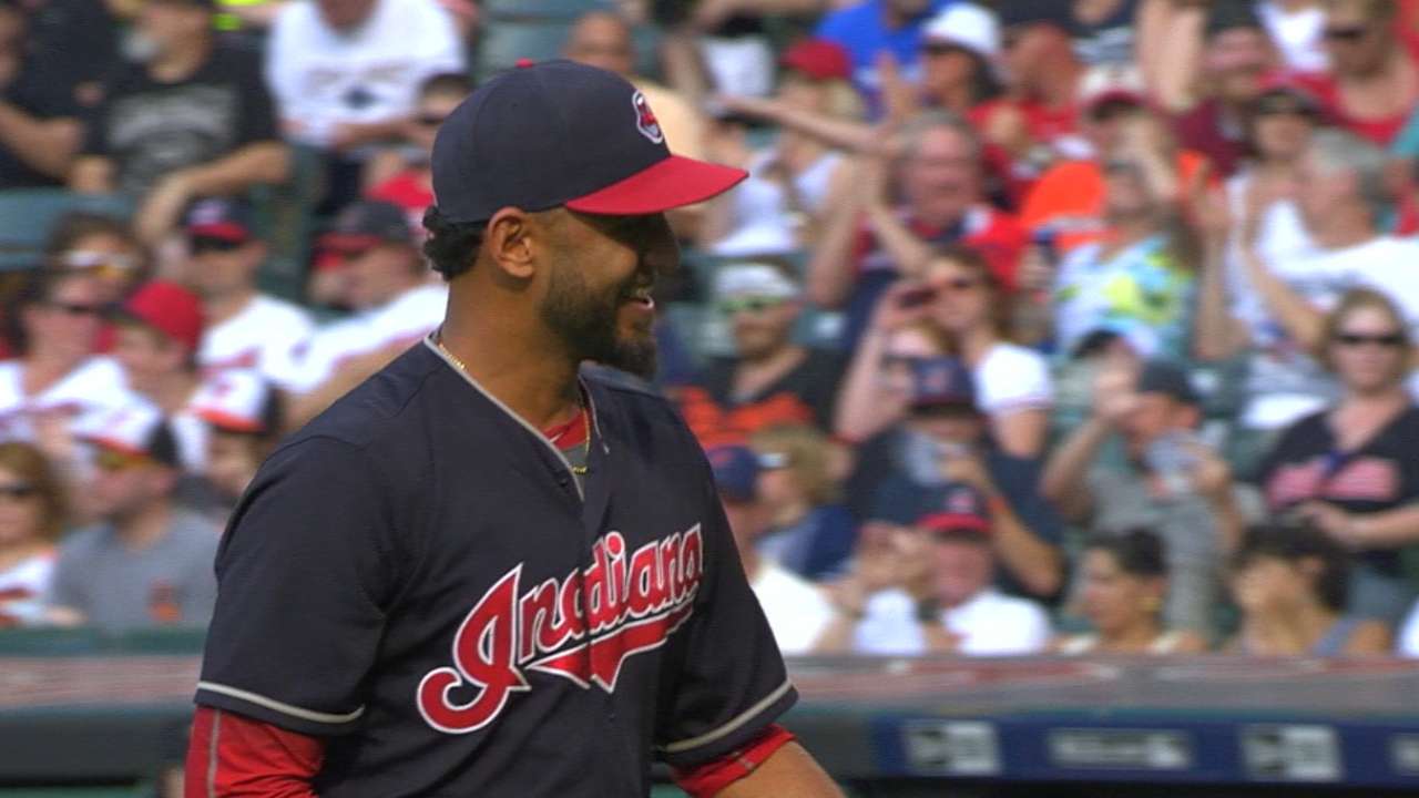 Salazar fans five in win