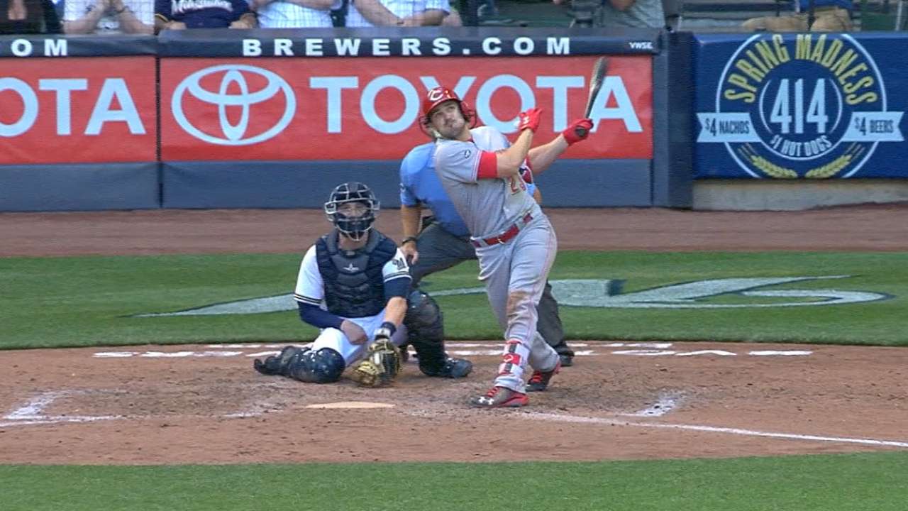 Reds score five in the 7th