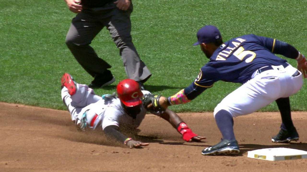 Lucroy gets Phillips at second
