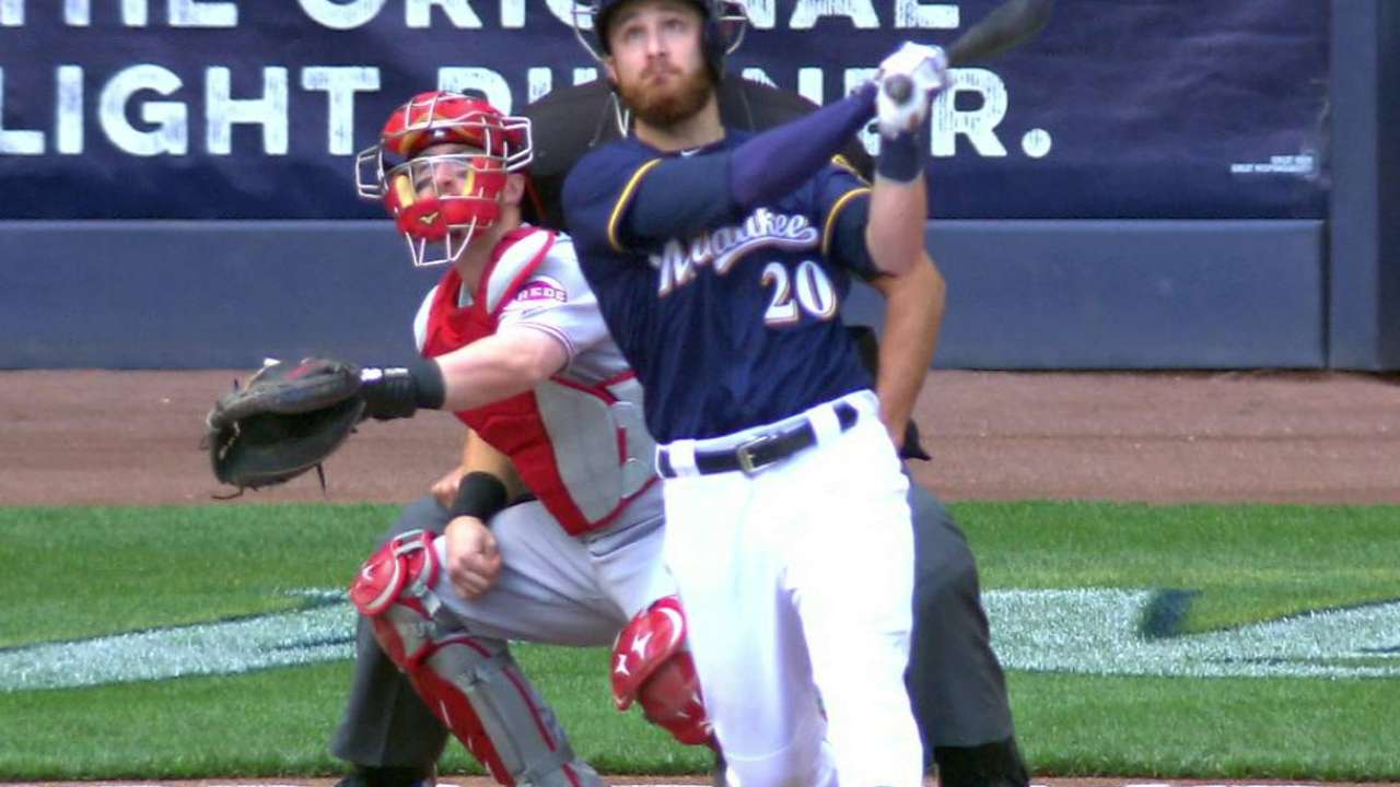 Lucroy ties Yount with 3 straight 3-RBI games