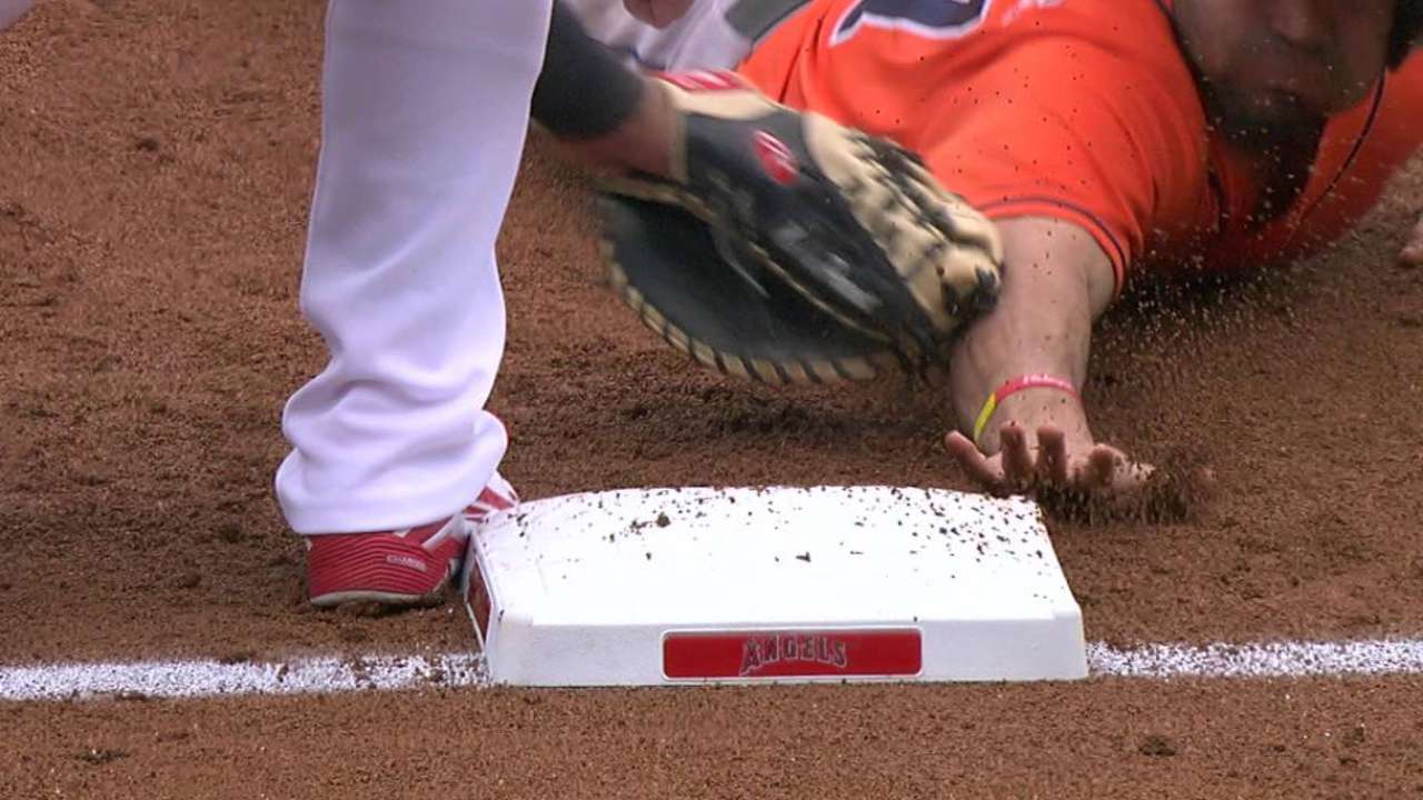 Tropeano picks off Altuve