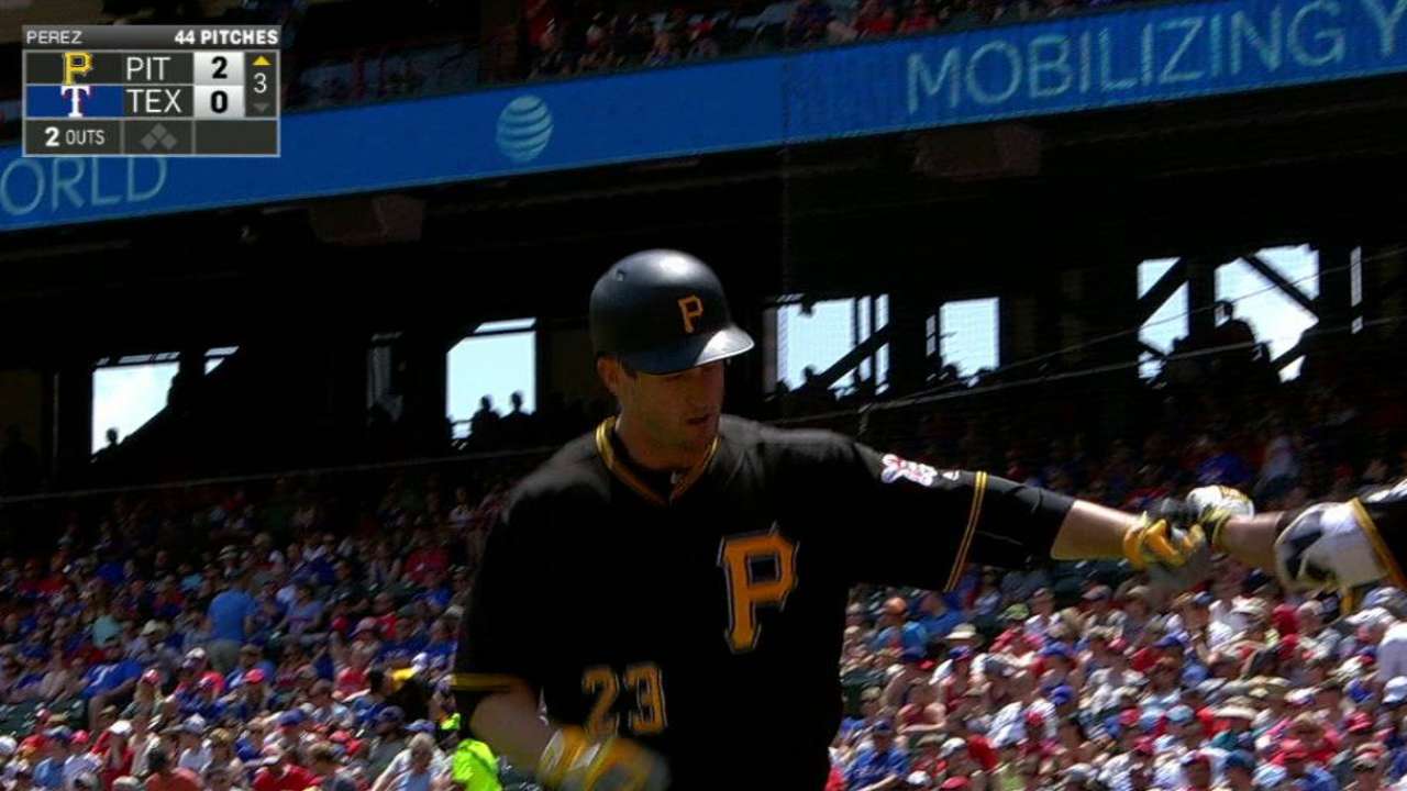 Freese makes most of return to Texas