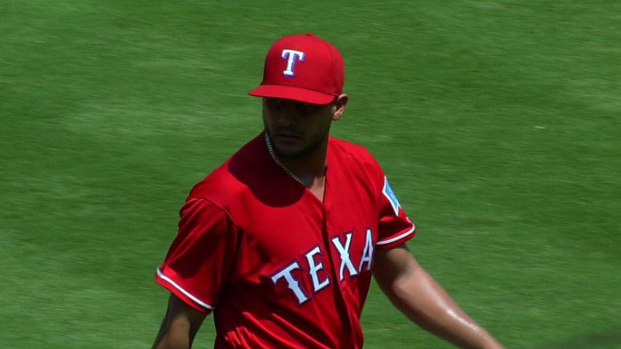 Perez ends bases-loaded threat