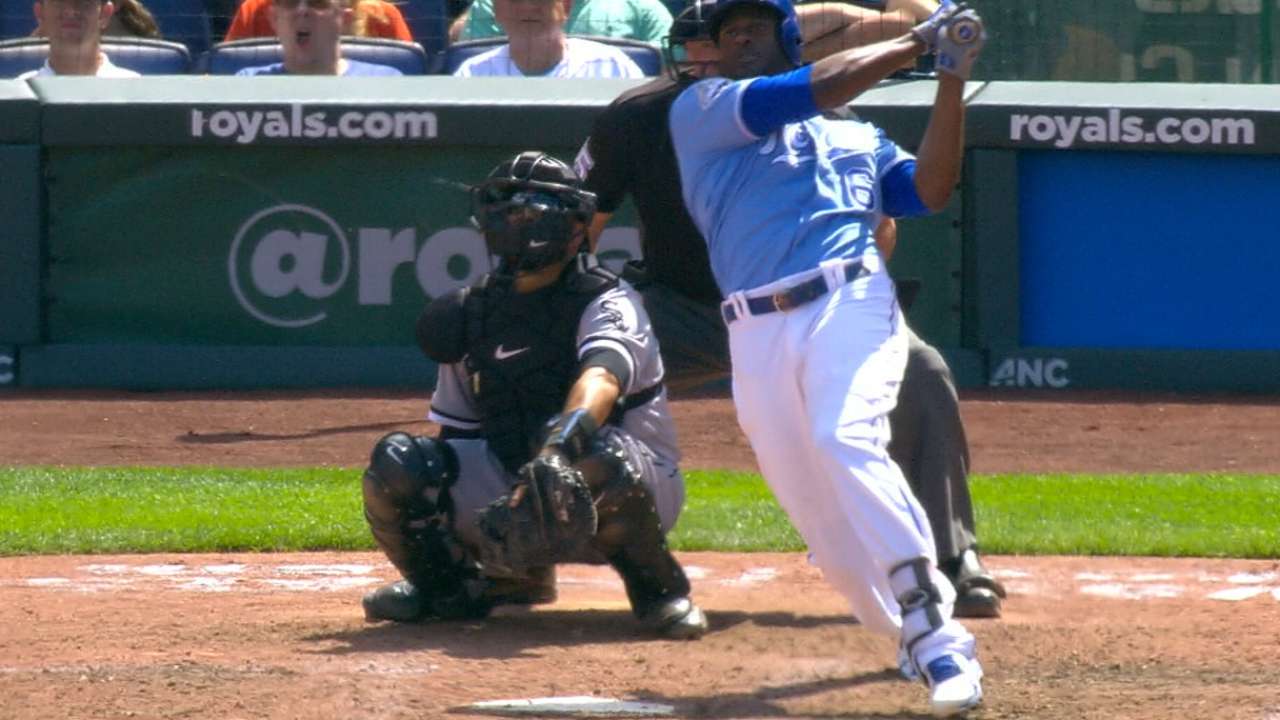 Royals get back to their old tricks