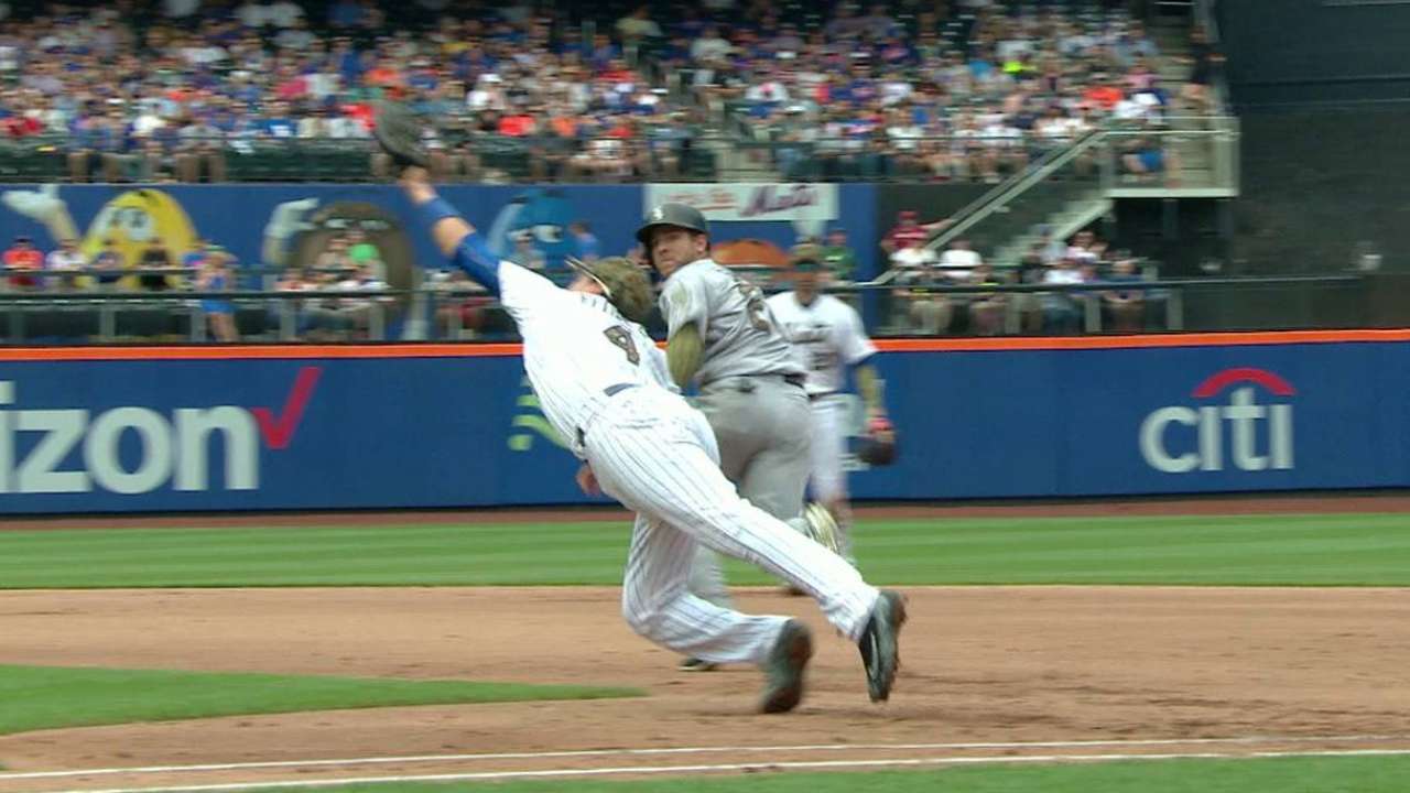 Flores' gorgeous unassisted DP